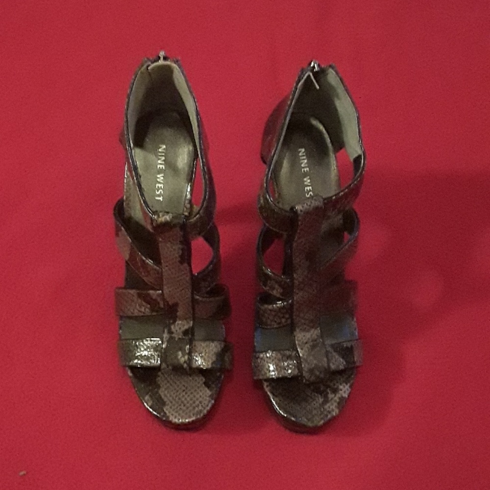 Ladies shoes